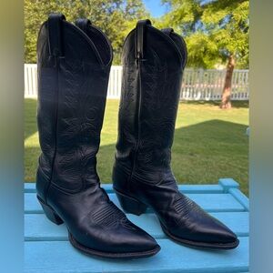 Vintage black Tony Lama’s